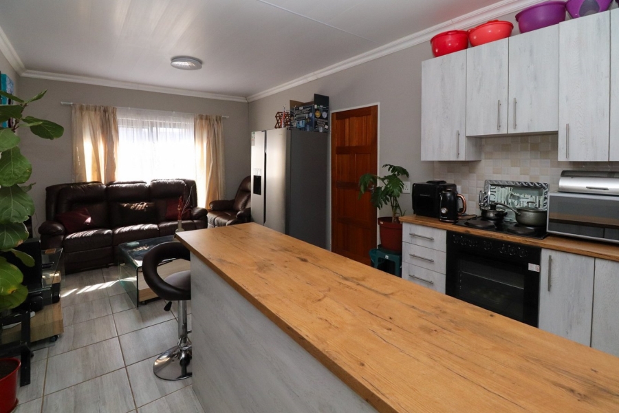 3 Bedroom Property for Sale in Flamwood North West